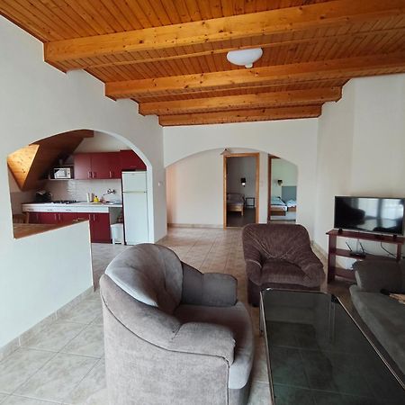 Vitorlas Villa, Emelet Balatonlelle Exterior photo